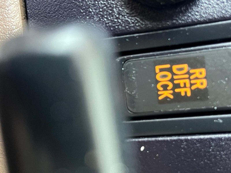 Toyota Tacoma Vehicle Image 11