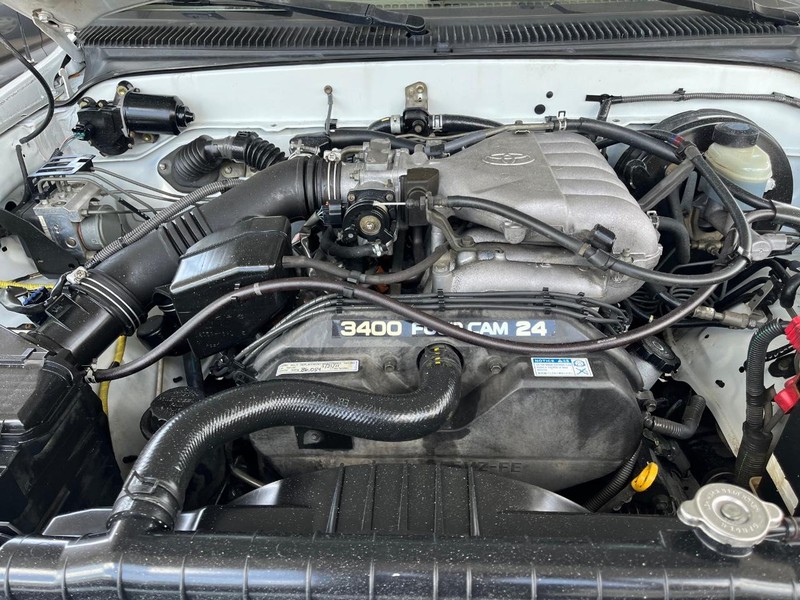 Toyota Tacoma Vehicle Image 13