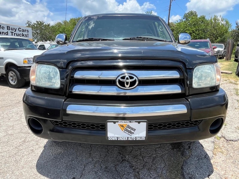 Toyota Tundra Vehicle Image 02