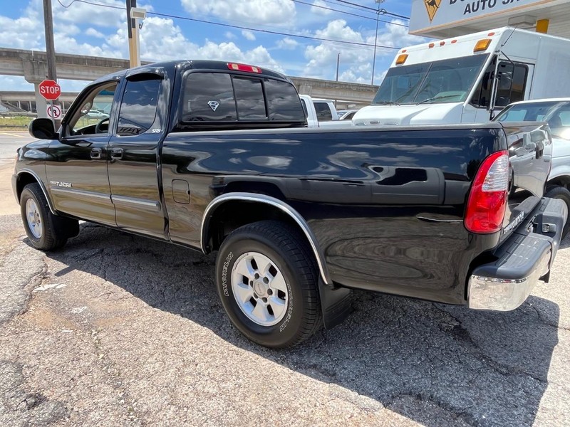 Toyota Tundra Vehicle Image 04
