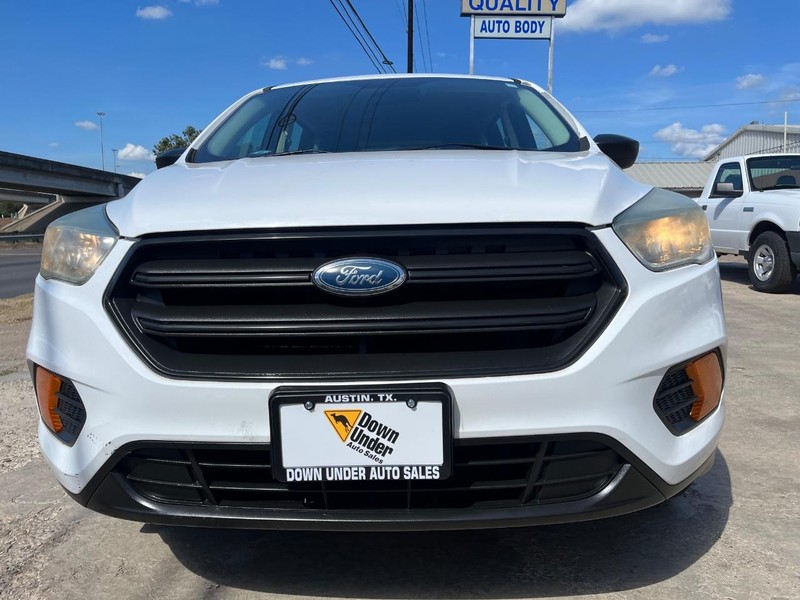 Ford Escape Vehicle Image 02