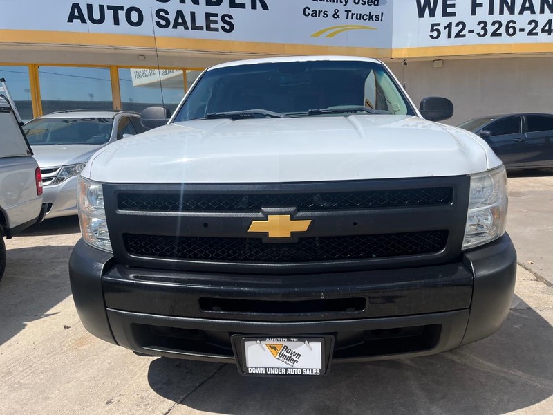 Chevrolet Silverado 1500 Vehicle Image 02