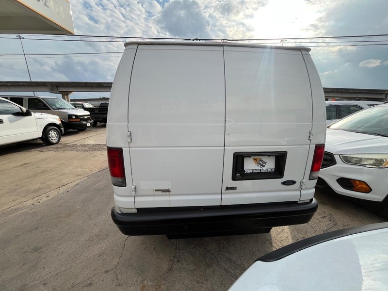Ford Econoline Cargo Van Vehicle Image 05