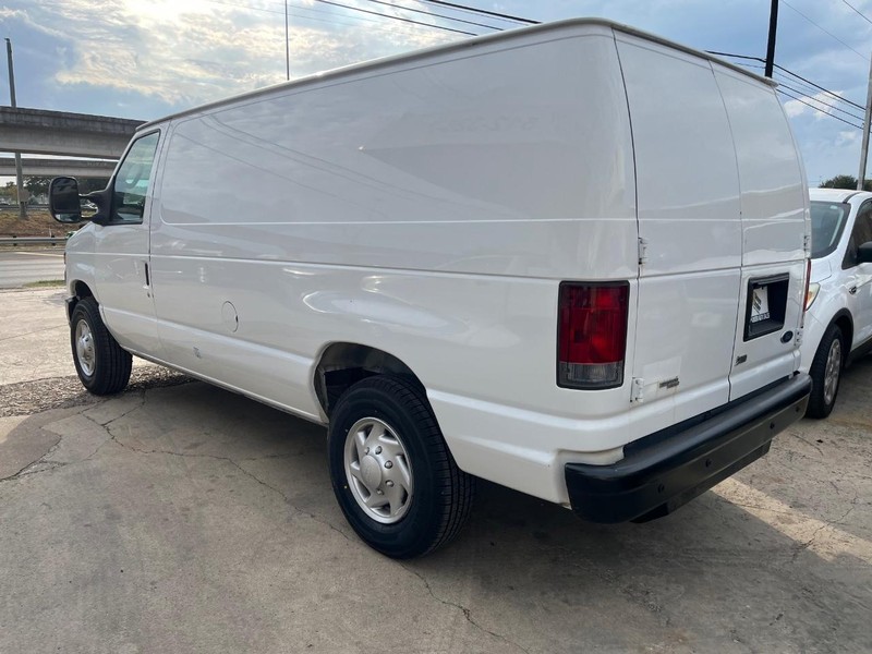 Ford Econoline Cargo Van Vehicle Image 06