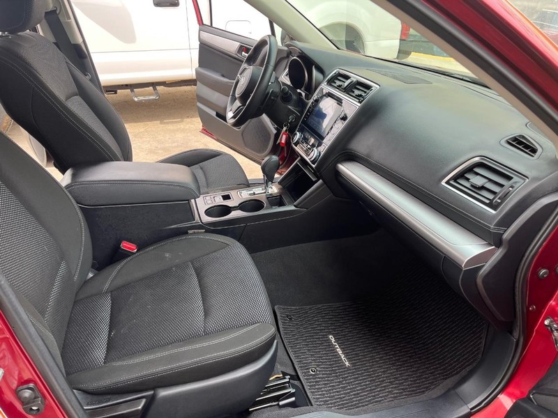Subaru Outback Vehicle Image 11