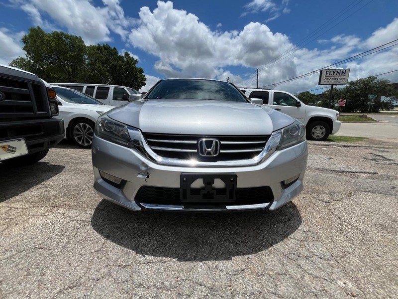 Honda Accord Sedan Vehicle Image 02