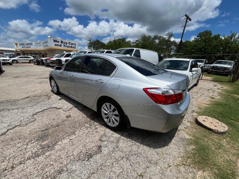 Honda Accord Sedan Vehicle Image 04