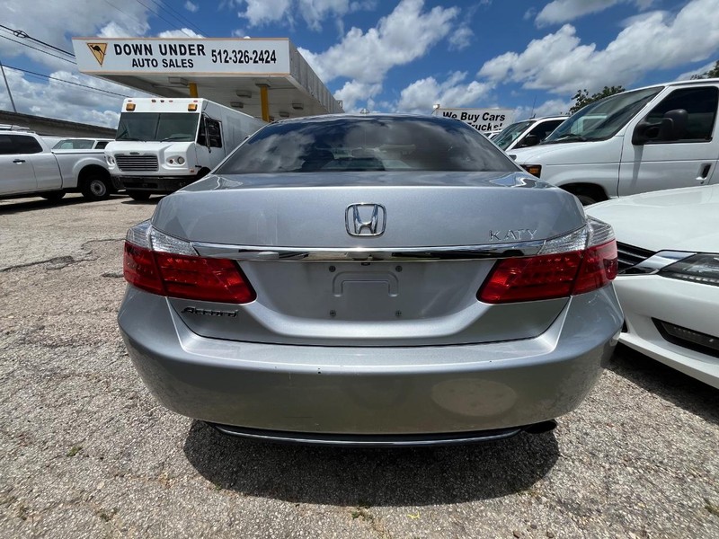 Honda Accord Sedan Vehicle Image 05
