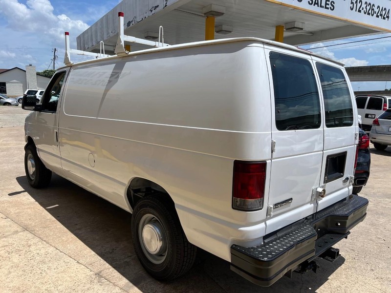 Ford Econoline Cargo Van Vehicle Image 06