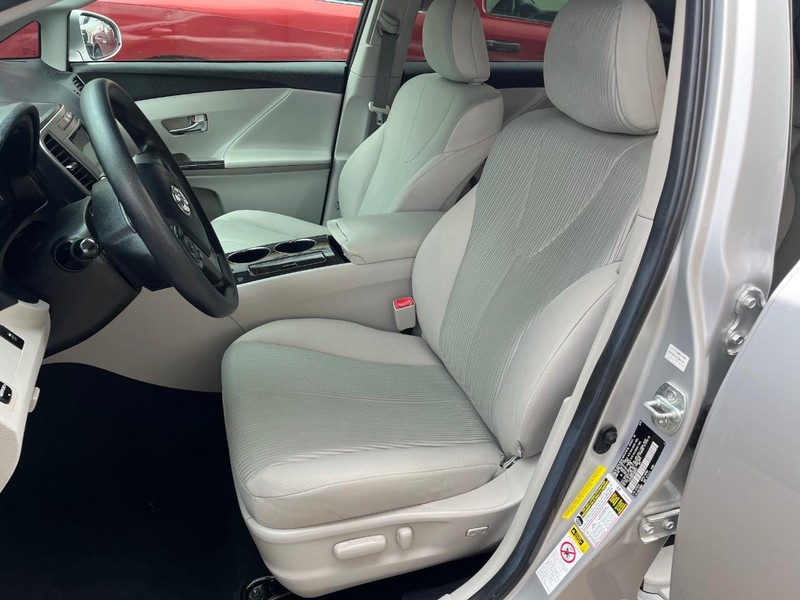 Toyota Venza Vehicle Image 07