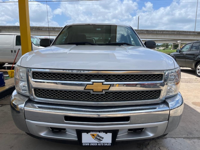 Chevrolet Silverado 1500 Vehicle Image 02
