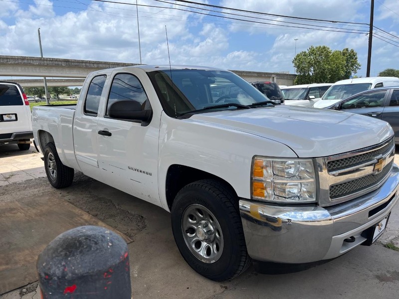 Chevrolet Silverado 1500 Vehicle Image 03