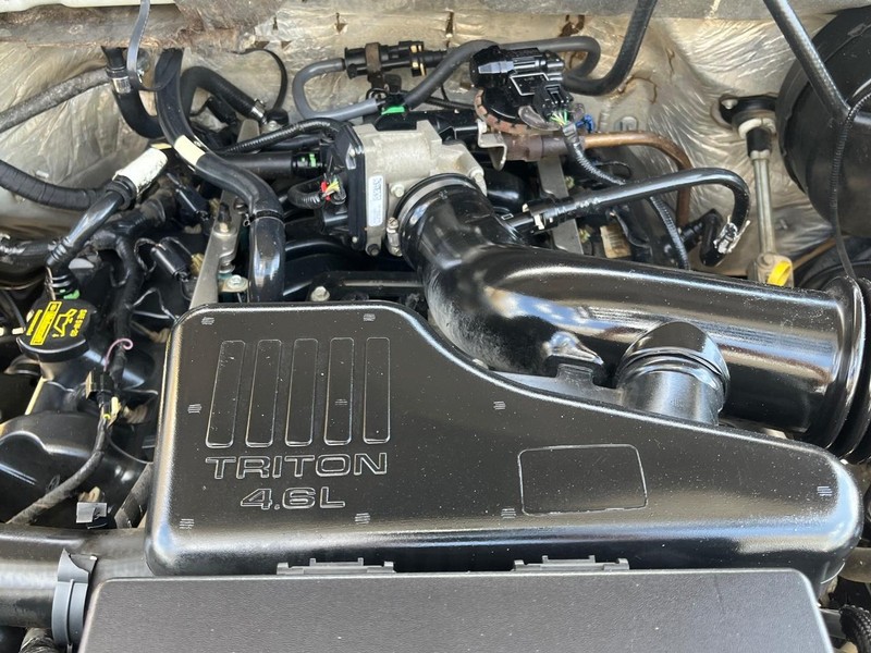 Ford F-150 Vehicle Image 09