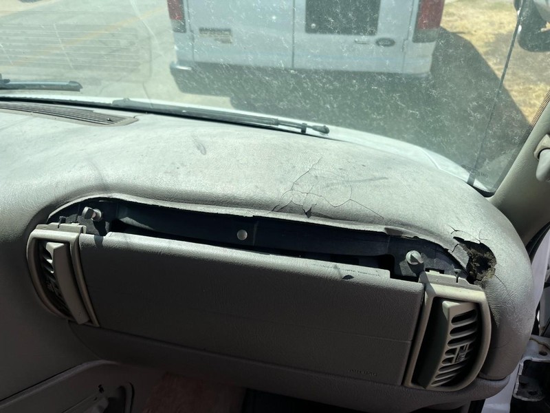 Chevrolet Astro Passenger Vehicle Full-screen Gallery Image 12