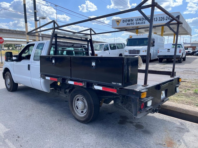 Ford Super Duty F-250 SRW Vehicle Image 06