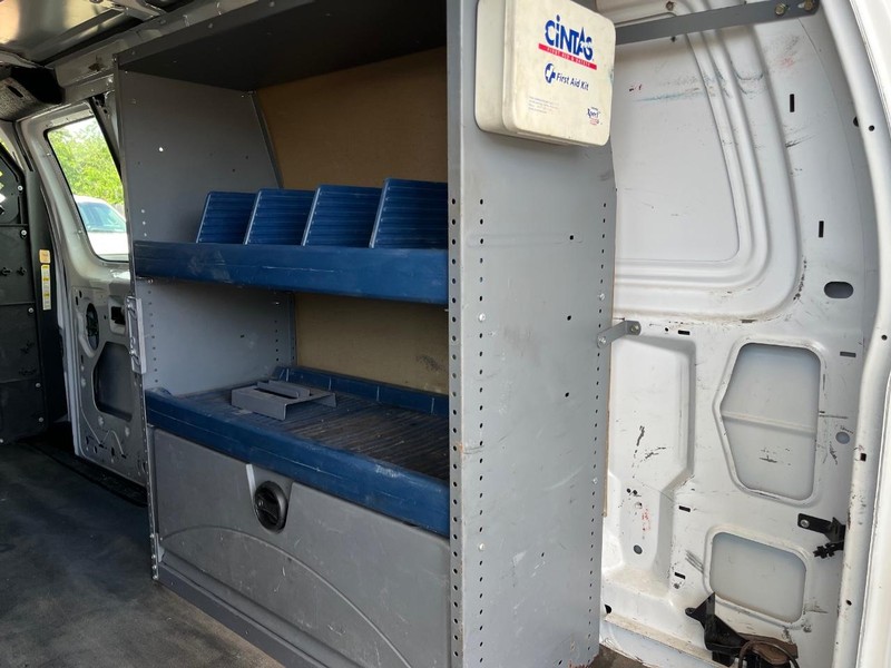 Ford Econoline Cargo Van Vehicle Image 12