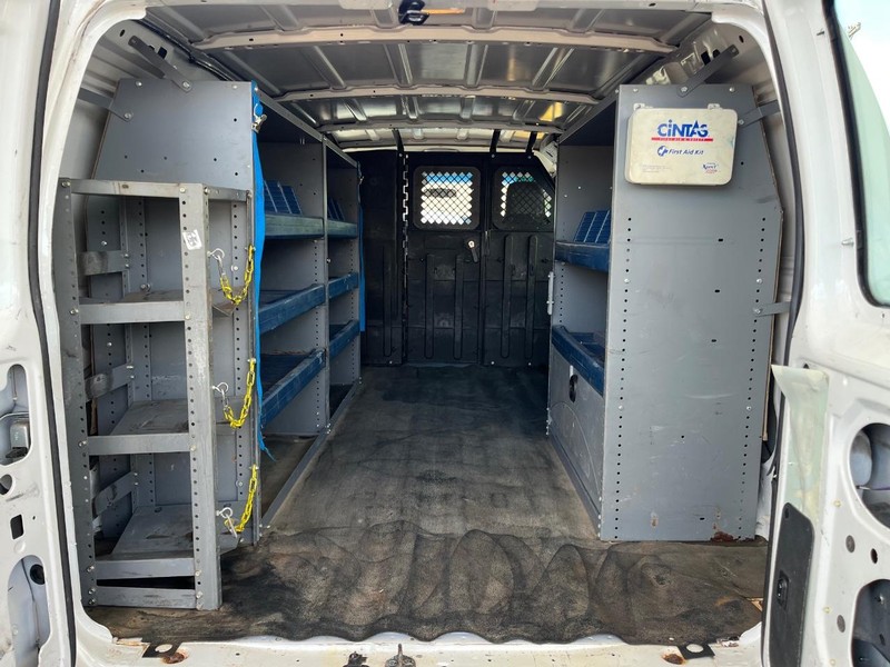 Ford Econoline Cargo Van Vehicle Image 13