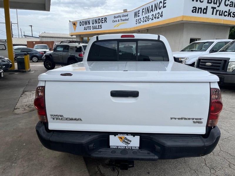 Toyota Tacoma Vehicle Image 04