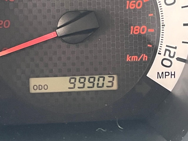 Toyota Tacoma Vehicle Image 13