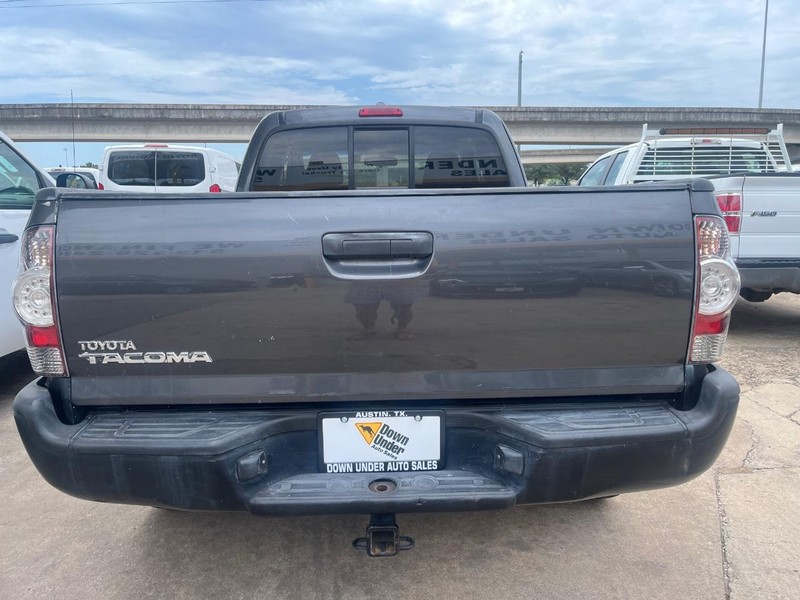 Toyota Tacoma Vehicle Image 05