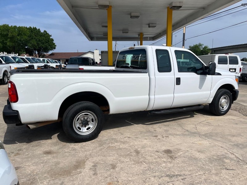 Ford Super Duty F-250 SRW Vehicle Image 04