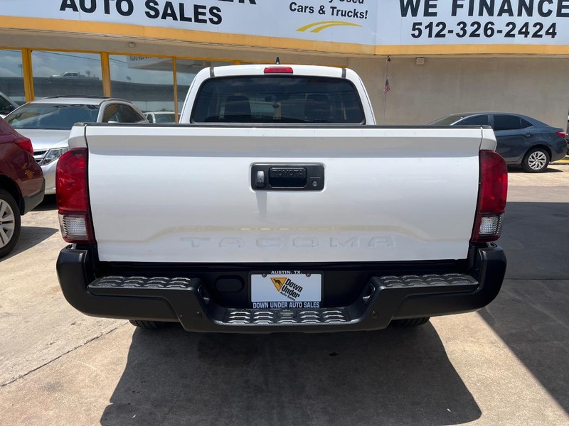 Toyota Tacoma 2WD Vehicle Image 05