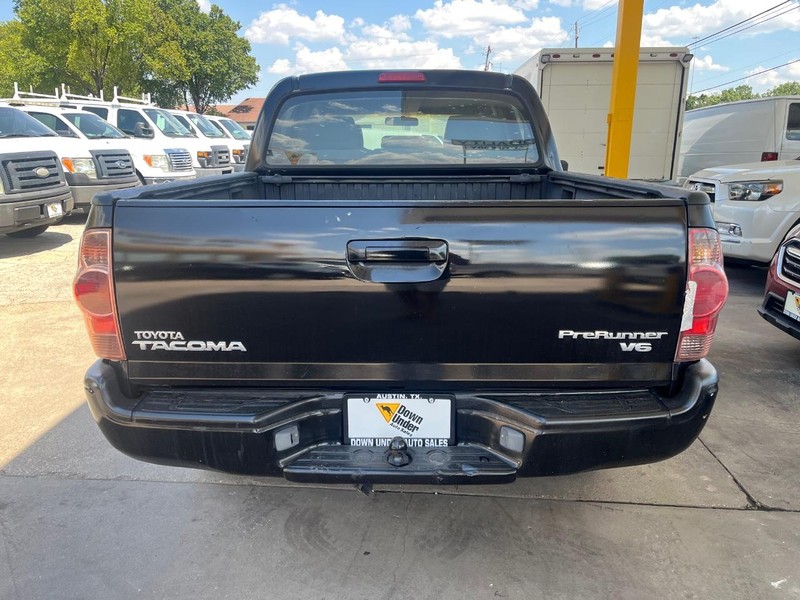 Toyota Tacoma Vehicle Image 05