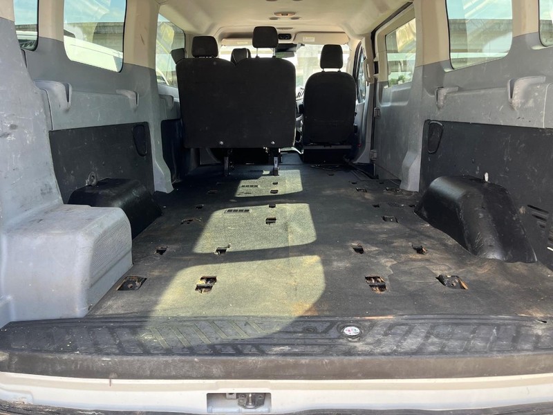 Ford Transit Wagon Vehicle Image 09
