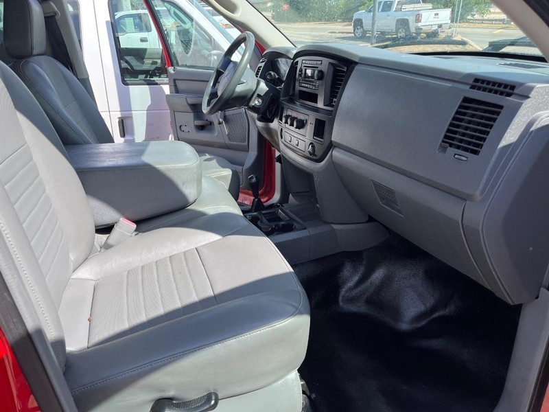 Dodge Ram 2500 Vehicle Image 09