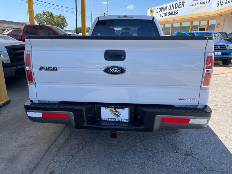 Ford F-150 Vehicle Full-screen Gallery Image 05