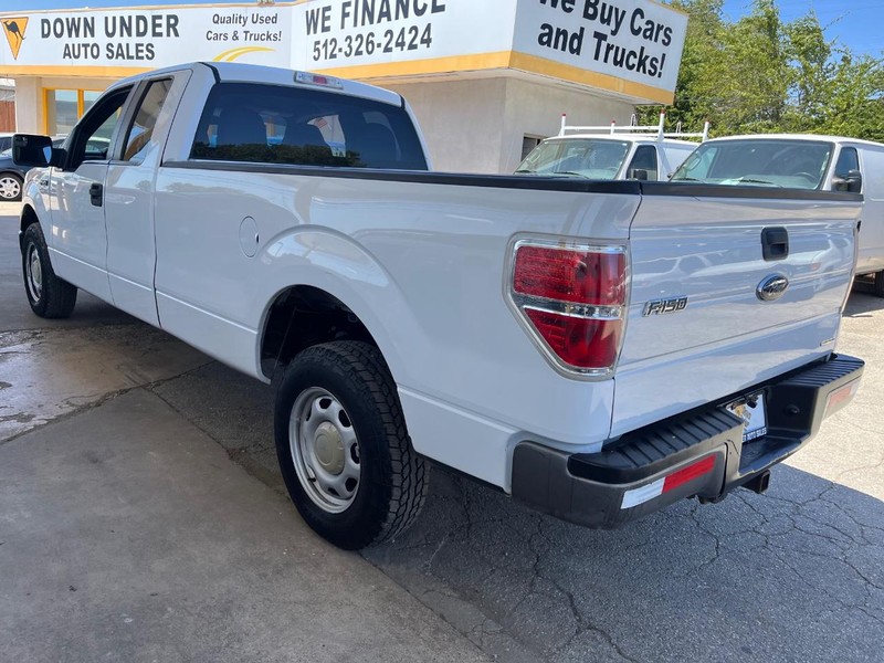 Ford F-150 Vehicle Full-screen Gallery Image 06