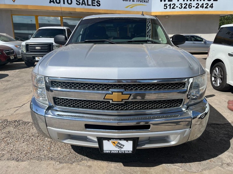 Chevrolet Silverado 1500 Vehicle Image 02