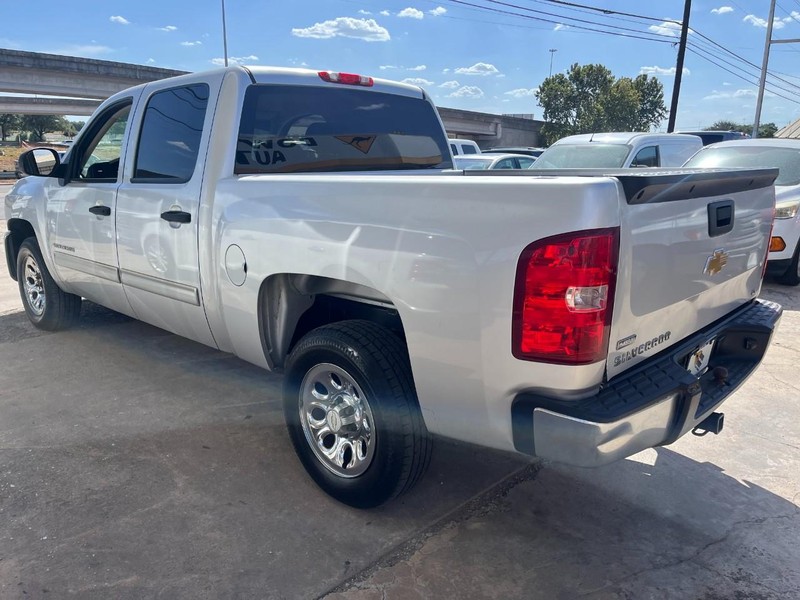 Chevrolet Silverado 1500 Vehicle Image 04