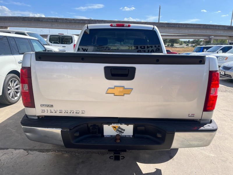 Chevrolet Silverado 1500 Vehicle Image 05