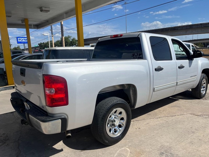 Chevrolet Silverado 1500 Vehicle Image 06