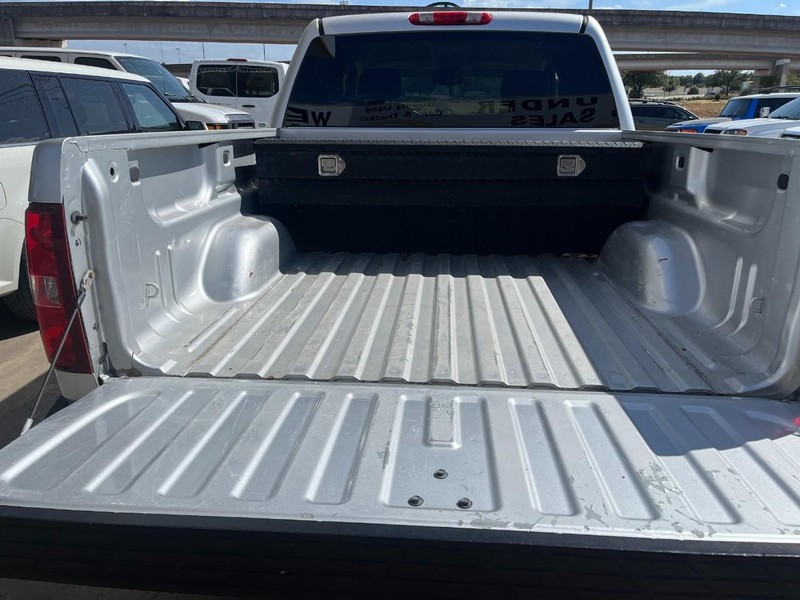 Chevrolet Silverado 1500 Vehicle Image 11