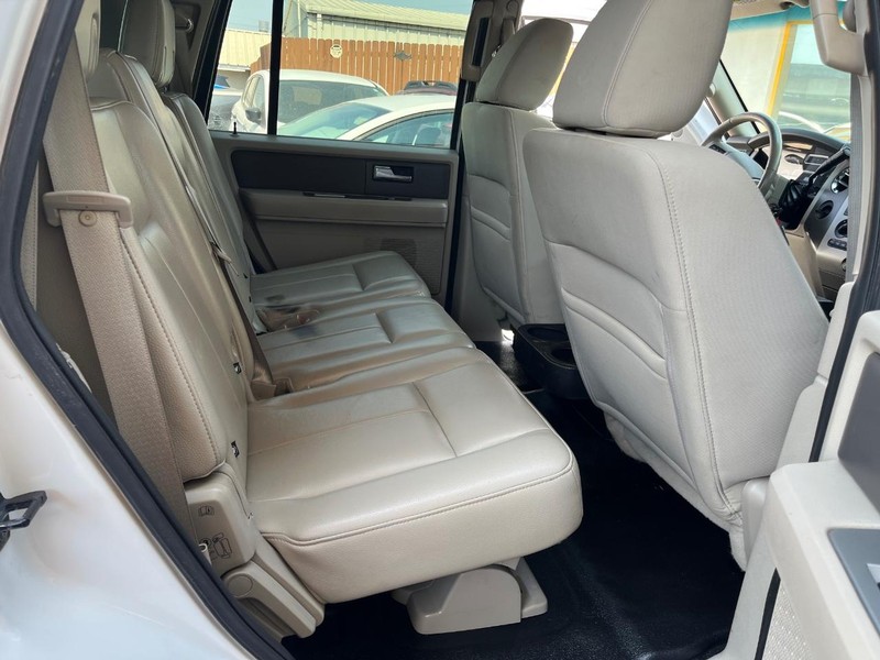 Ford Expedition Vehicle Image 09