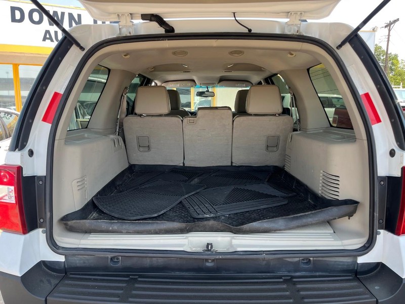 Ford Expedition Vehicle Image 10