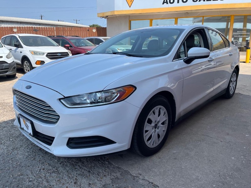 Ford Fusion Vehicle Image 03