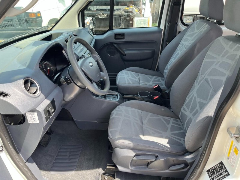 Ford Transit Connect Wagon Vehicle Image 07