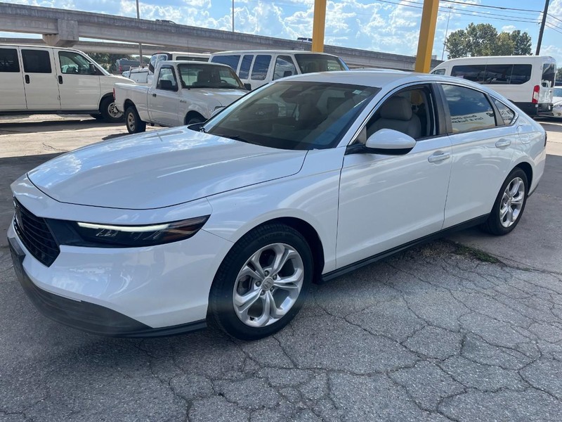 Honda Accord Sedan Vehicle Image 03