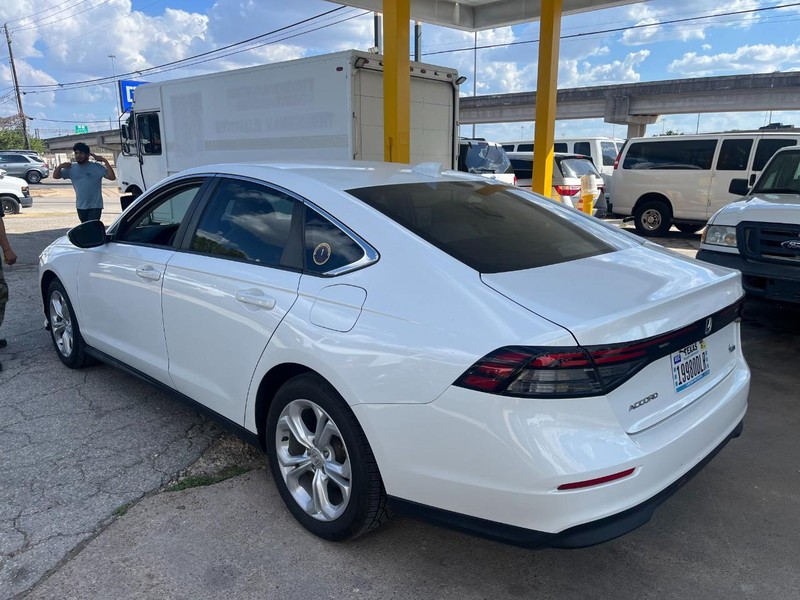 Honda Accord Sedan Vehicle Image 04