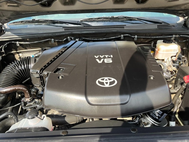 Toyota Tacoma Vehicle Image 12