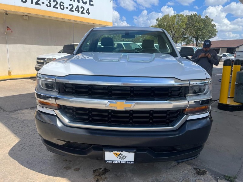 Chevrolet Silverado 1500 Vehicle Image 02