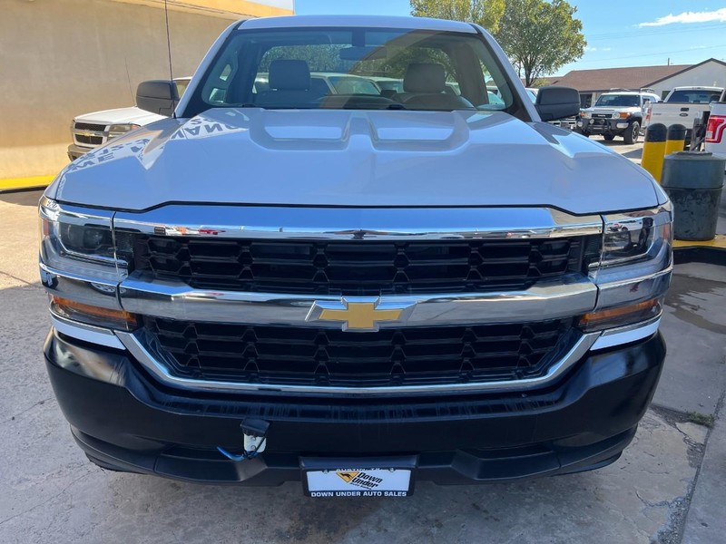 Chevrolet Silverado 1500 Vehicle Image 02