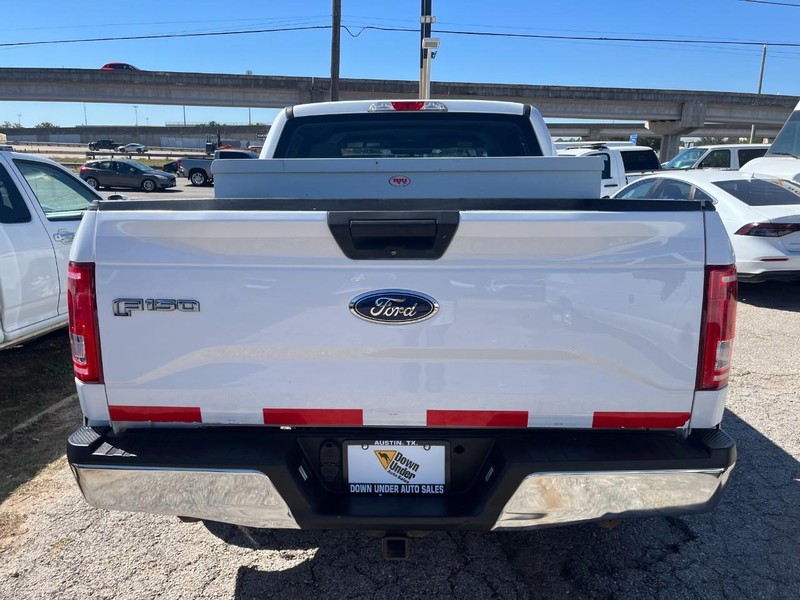 Ford F-150 Vehicle Full-screen Gallery Image 05