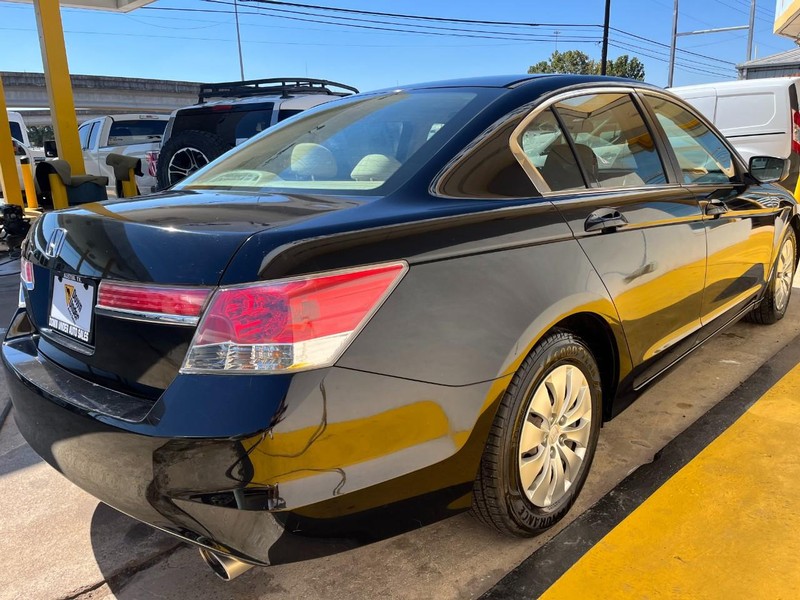 Honda Accord Sedan Vehicle Image 04