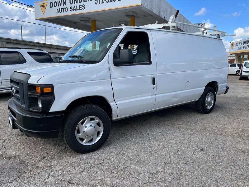 Ford Econoline Cargo Van Vehicle Image 03
