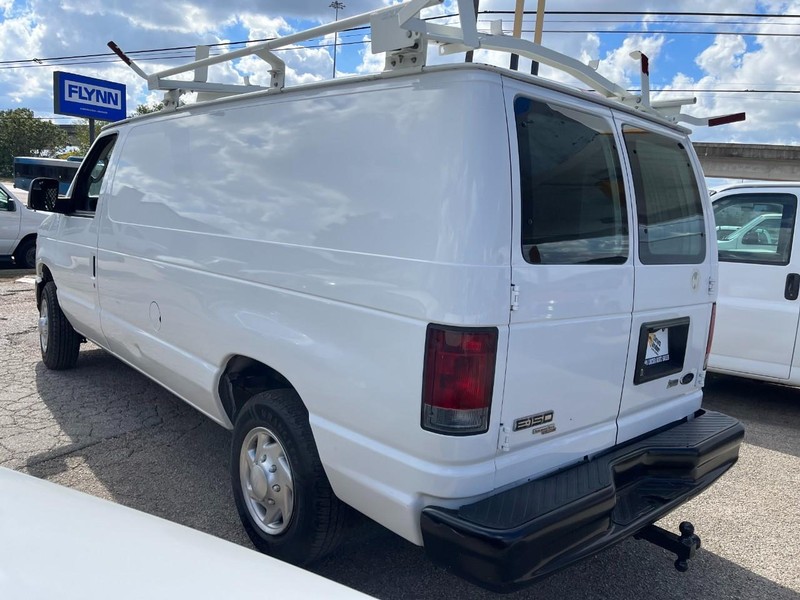 Ford Econoline Cargo Van Vehicle Image 06
