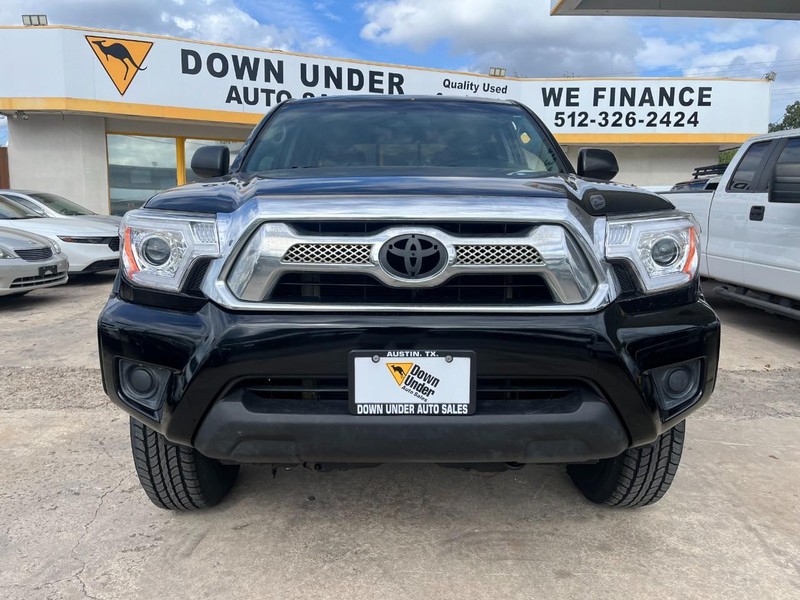 Toyota Tacoma Vehicle Image 02